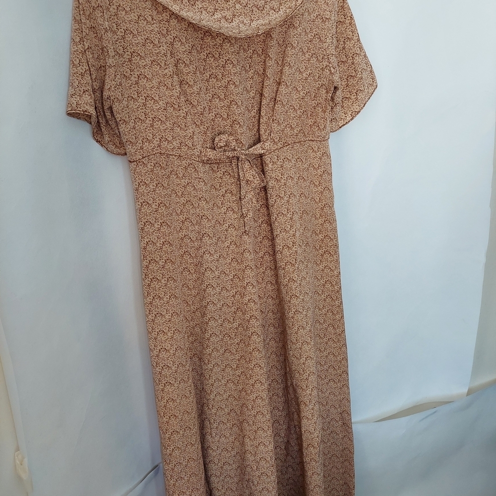 J. Peterman Silk Elaine Benes Style Tan Patterned Dress - Picture 4 of 4